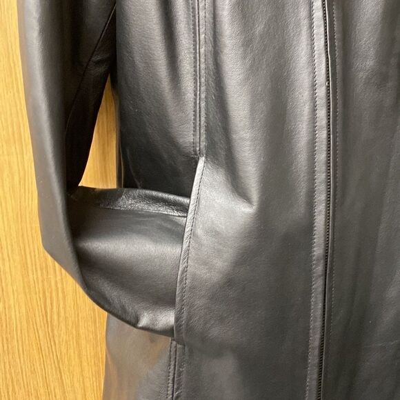 Kim Roger’s M Black Leather Jacket - Picture 5 of 7